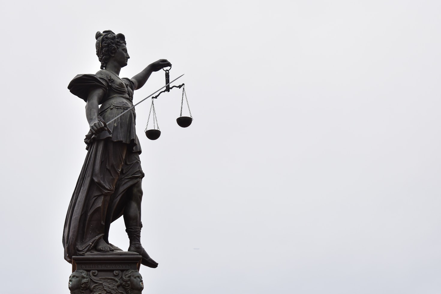 La importancia de un perito judicial en procedimientos penales